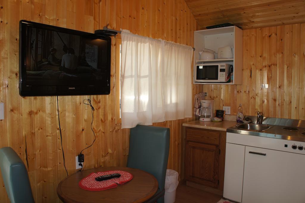 Fairmont Mountain Bungalows Fairmont Hot Springs Habitación foto