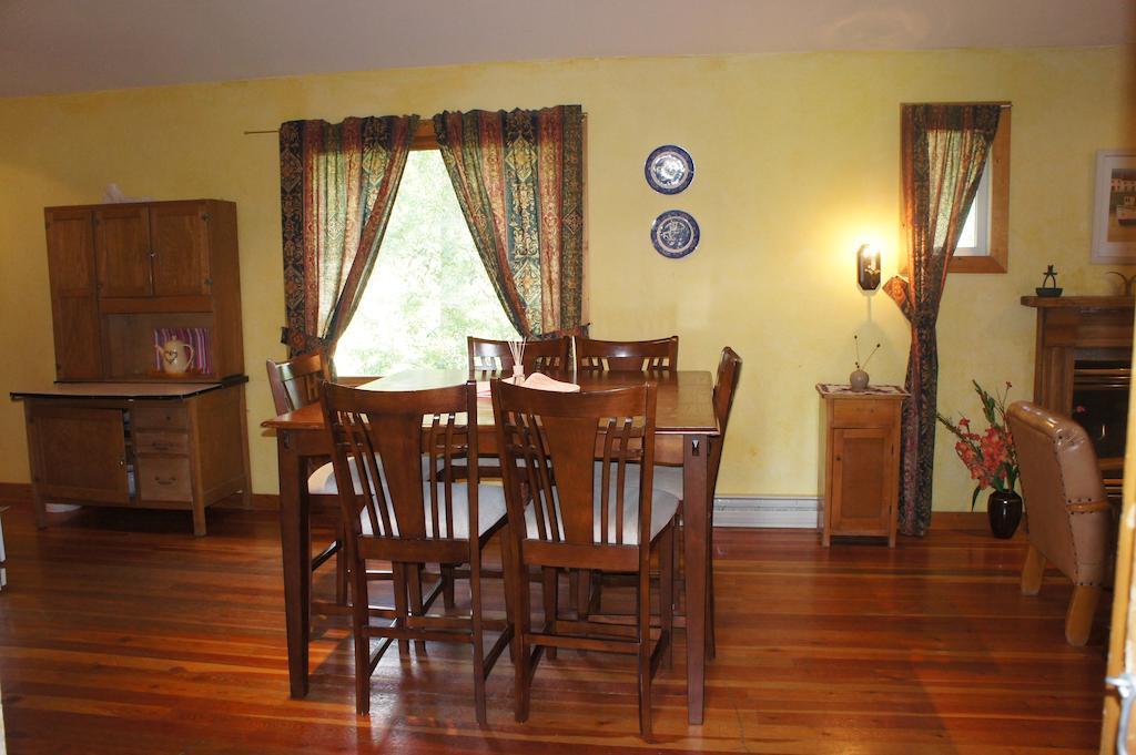 Fairmont Mountain Bungalows Fairmont Hot Springs Habitación foto